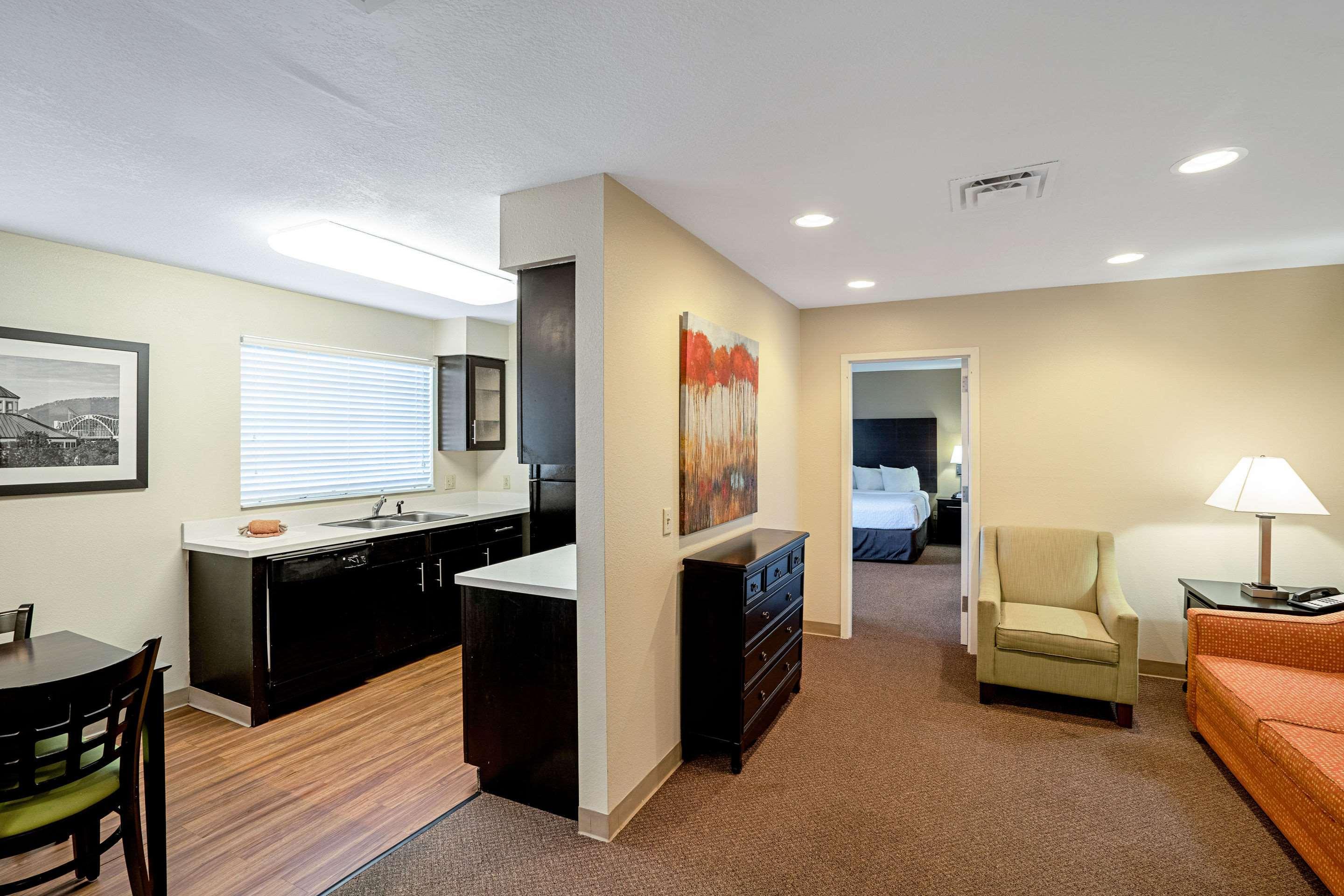 Hotel Mainstay Hamilton Place 3*