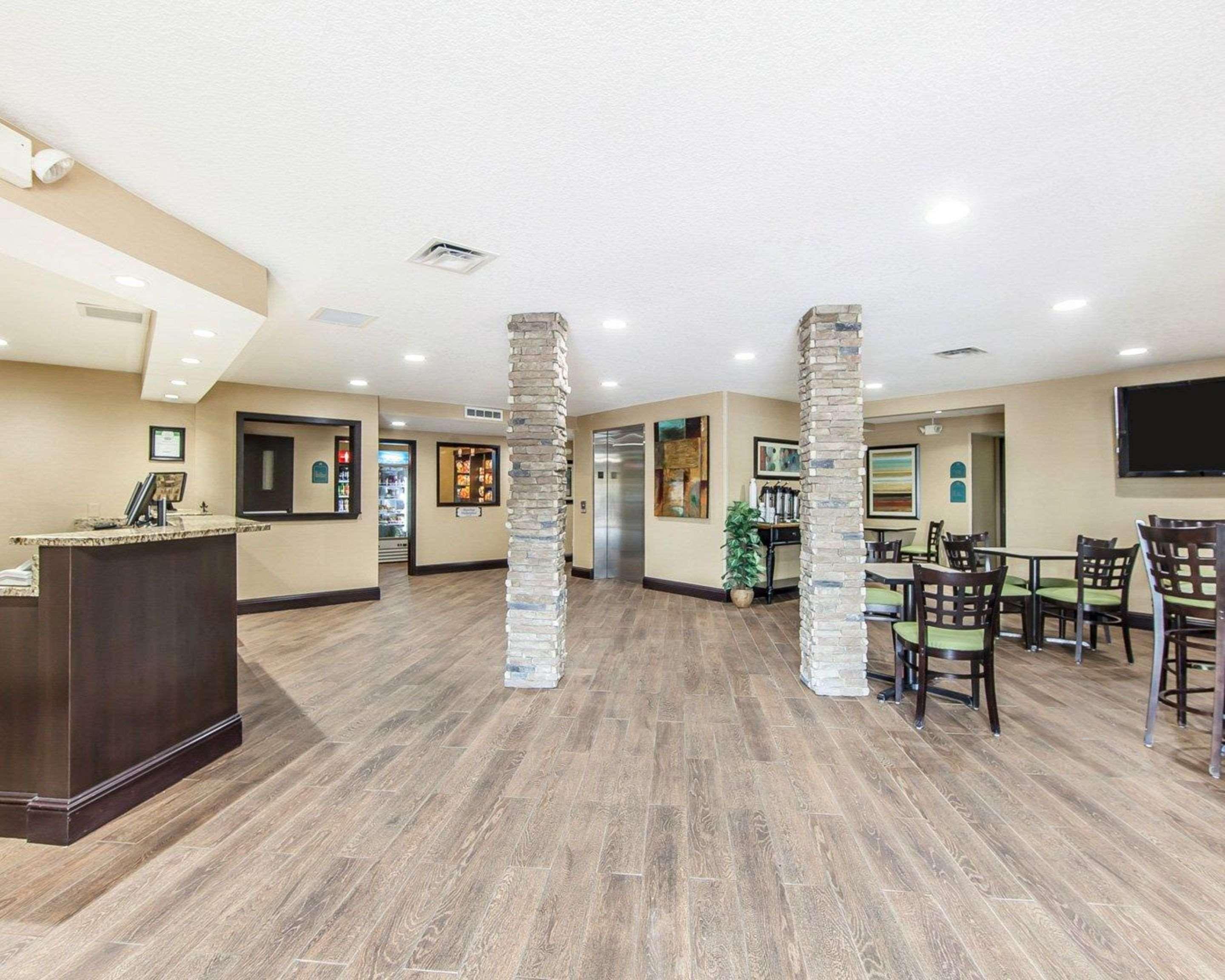 Hotel Mainstay Hamilton Place 3*