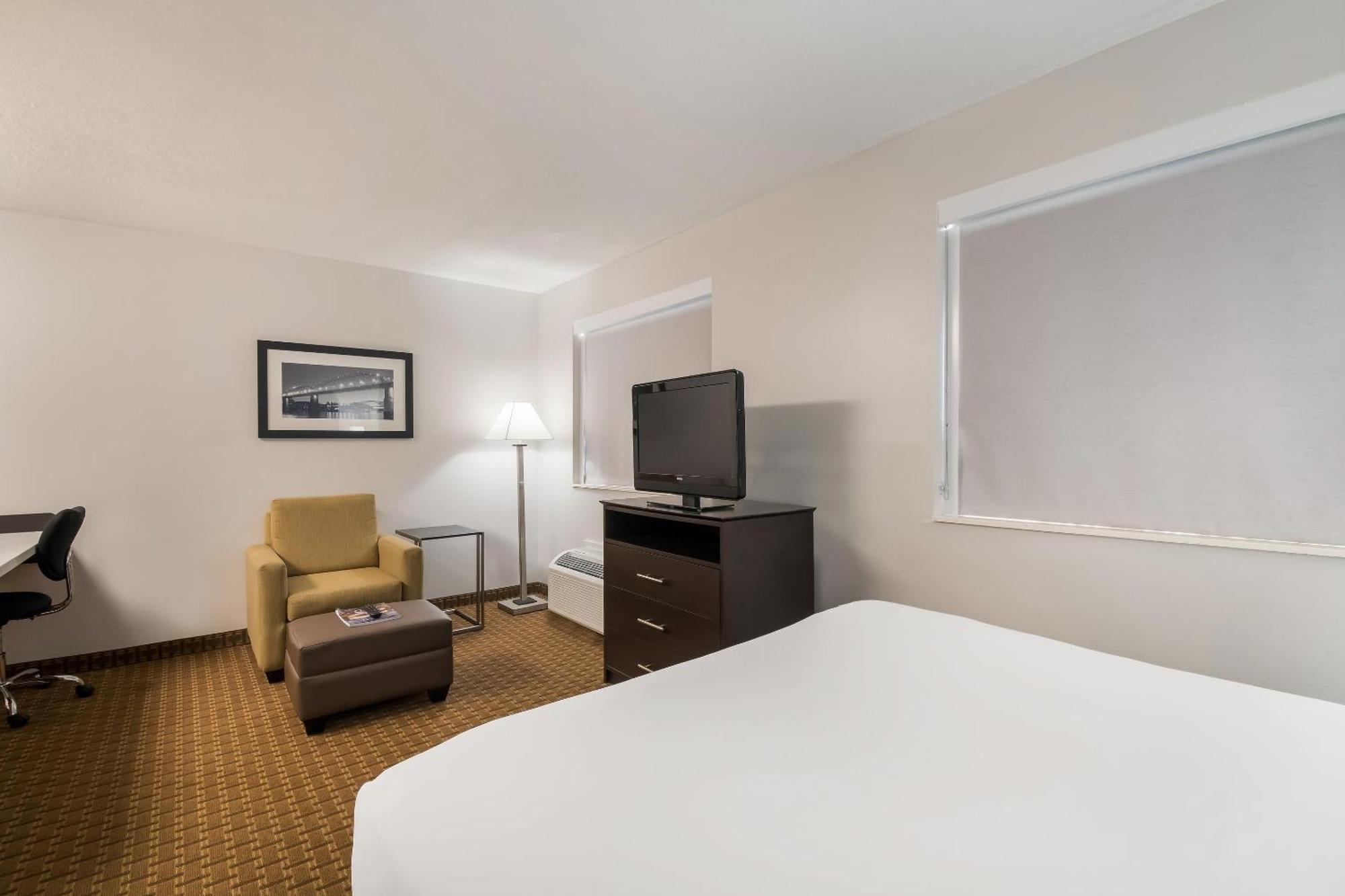 Hotel Mainstay Hamilton Place