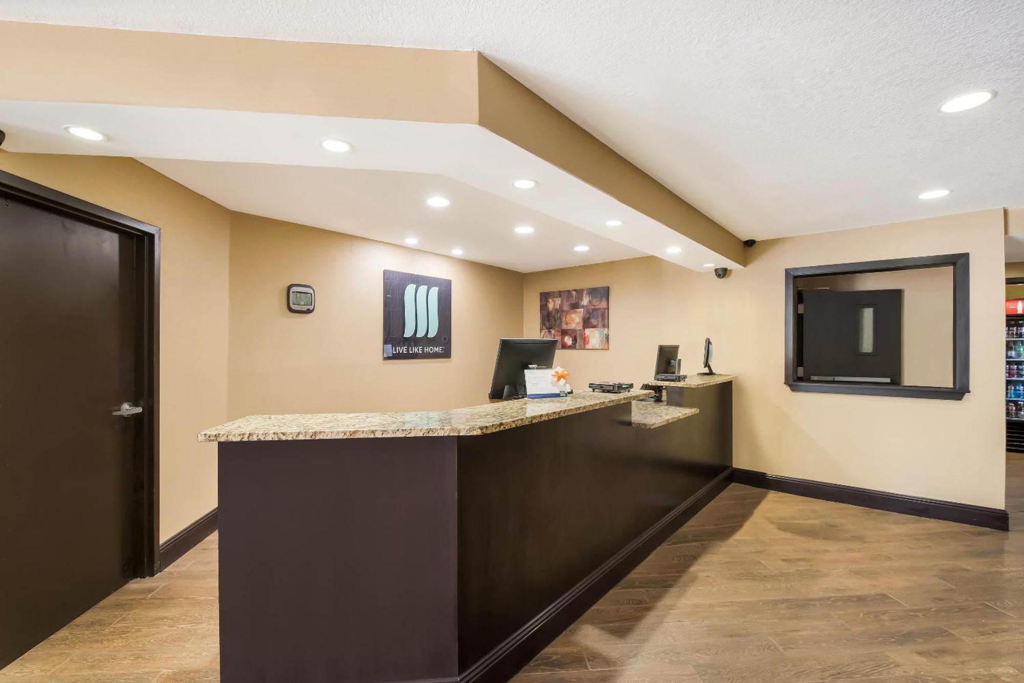 Hotel Mainstay Hamilton Place 3*